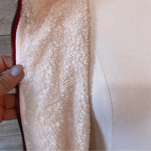 Roxy women’s faux fur lined Nordic patterned hoodie in size medium - Picture 8 of 11